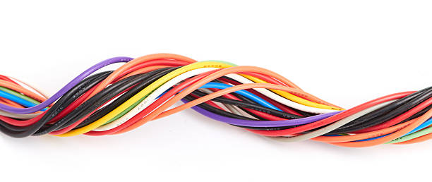 ¿Cuántos cables caben en un conducto?